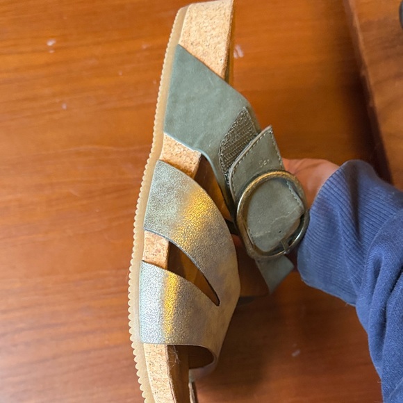 Euro Sofft Olive Green & Metallic Bronze Slide Sandals 9 - Picture 7 of 8